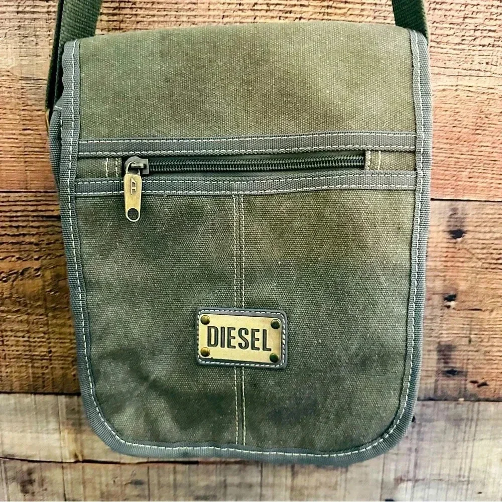 New Unisex Rare Vintage Y2K Diesel Distressed Crossbody Mulitpocket Military Bag